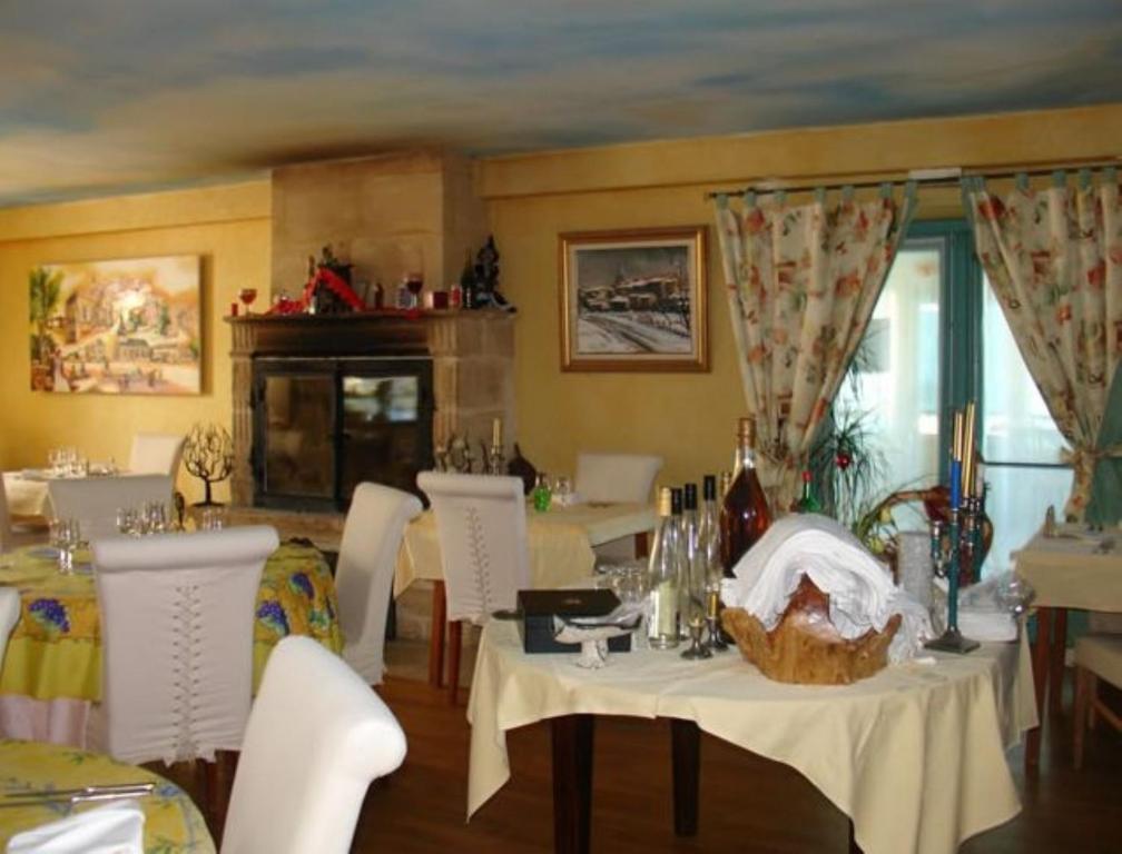 Auberge De Marville Exteriör bild